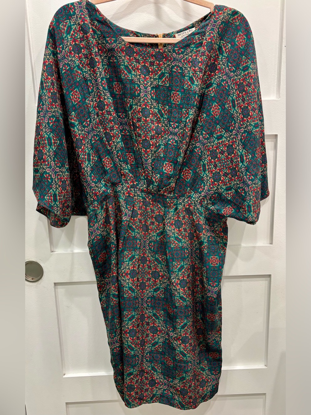 Nieves Lavi Emerald & Red Geometric 100% Silk Midi Dress w/ Bat Sleeves